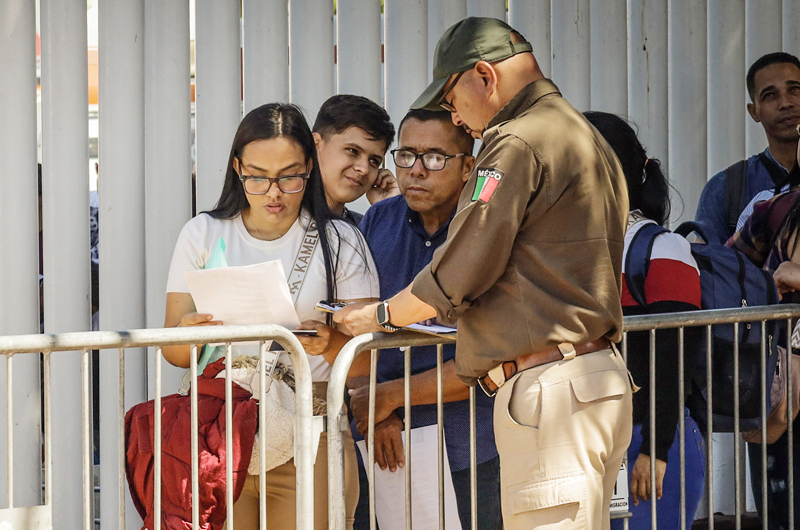 A un mes de las elecciones generales consolida EEUU restricciones al asilo en la frontera