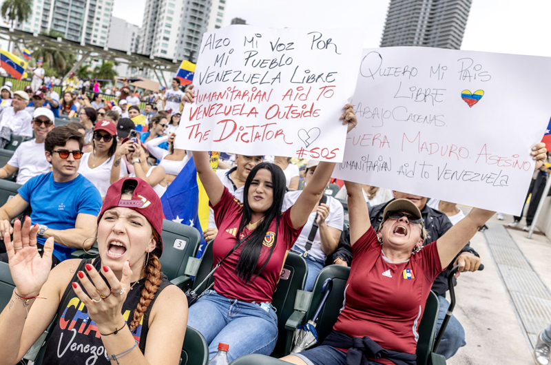 Inmigrantes venezolanos en Miami protestan contra el ‘robo electoral’ y claman ‘Ni un muerto más’