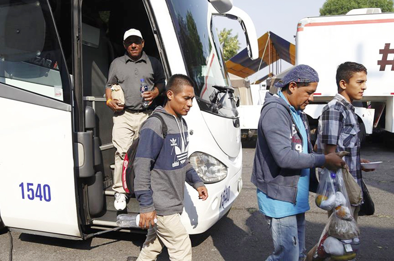 Agentes rescatan en el centro de México a 81 migrantes, entre ellos 44 menores