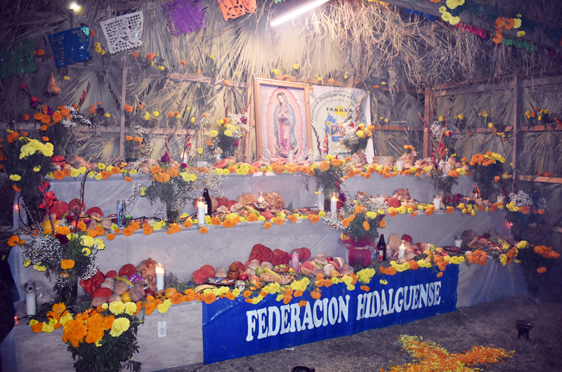 Hidalguenses y Día de Muertos, el marcado apego a las tradiciones