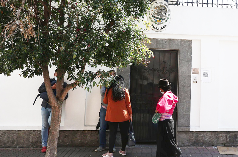 De forma ordenada México comienza a conceder visados a ecuatorianos