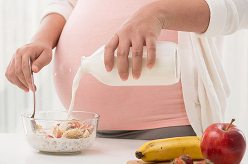 Durante el embarazo... Alimentarse bien no es comer más