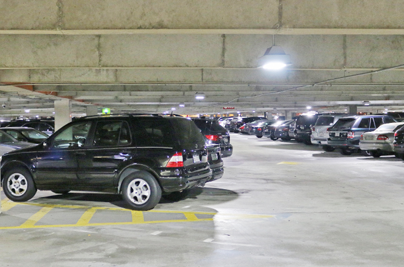 MGM Resorts cobrará por el uso de sus estacionamientos