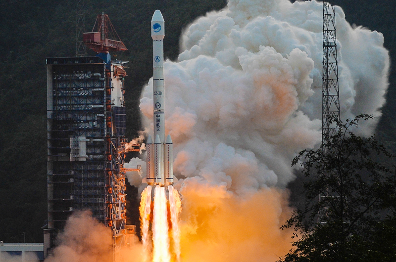 China coloca en órbita satélites con sistema de posicionamiento global