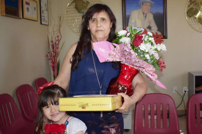 Concurso ‘Yo quiero a mi mamá’: Reciben premios ocupantes de primeros lugares