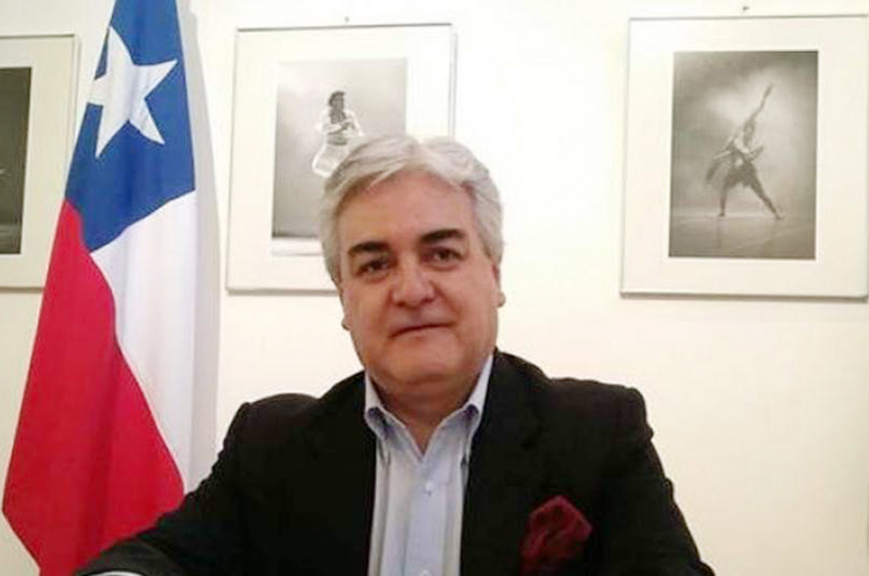 Gobierno chileno separa a cónsules por supuesto tráfico de migrantes
