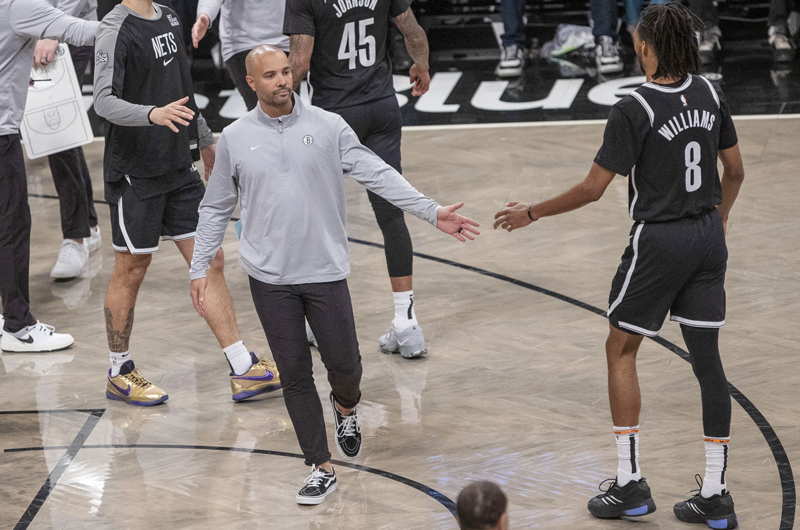 Jordi Fernández, tras someter a Doncic y Lakers: “Es una buena recompensa por el trabajo”