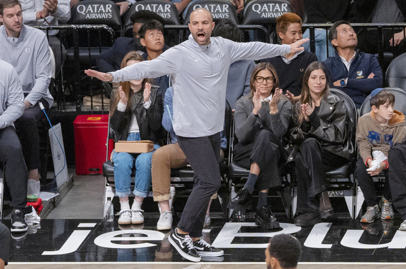 Jordi Fernández sonríe con sus Nets: “El balance es muy positivo pero no podemos parar” 