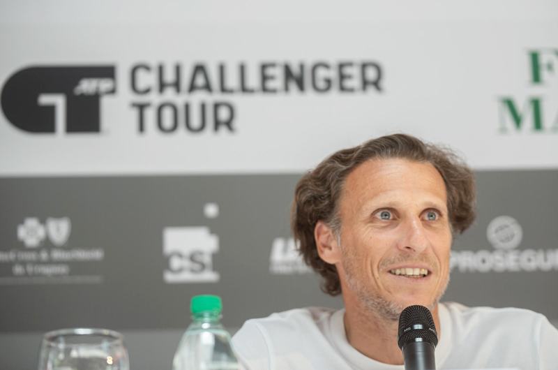 Diego Forlán acapara todas las miradas de la edición 23 del Abierto de Uruguay 