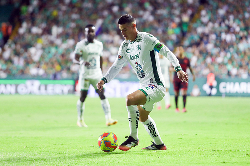 El León del colombiano James lidera de forma invicta el Clausura mexicano