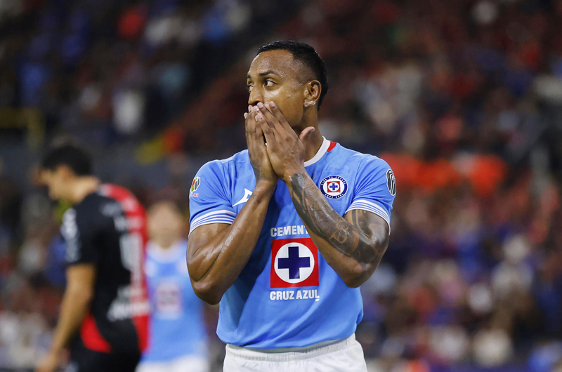 El líder Cruz Azul del argentino Anselmi recibe a los Tigres de Gignac en el Apertura