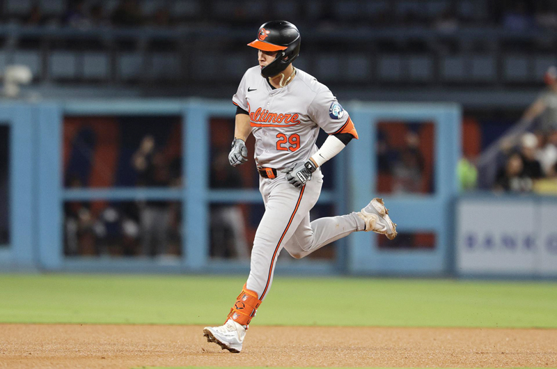 El mexicano Ramón Urías da un aire renovador a los Orioles