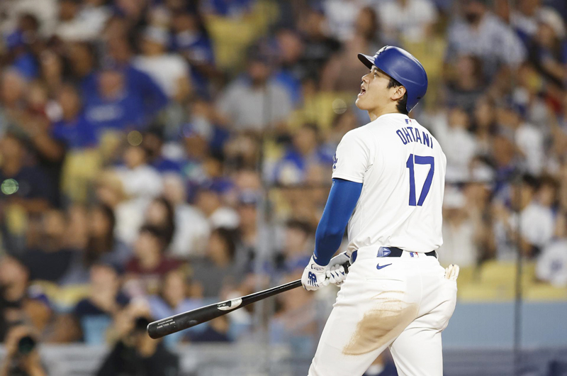 El venezolano Álvarez muestra su brillo en una jornada de récord para el japonés Ohtani