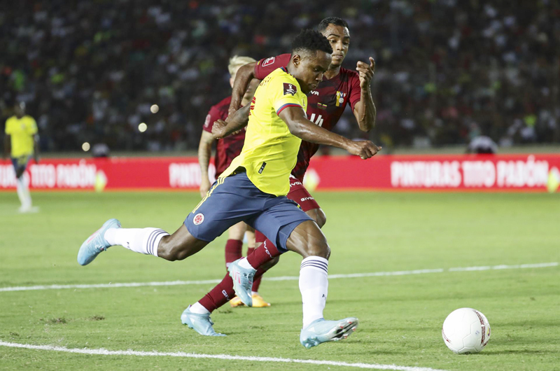 Colombia viene de atrás y vence a México en amistoso 