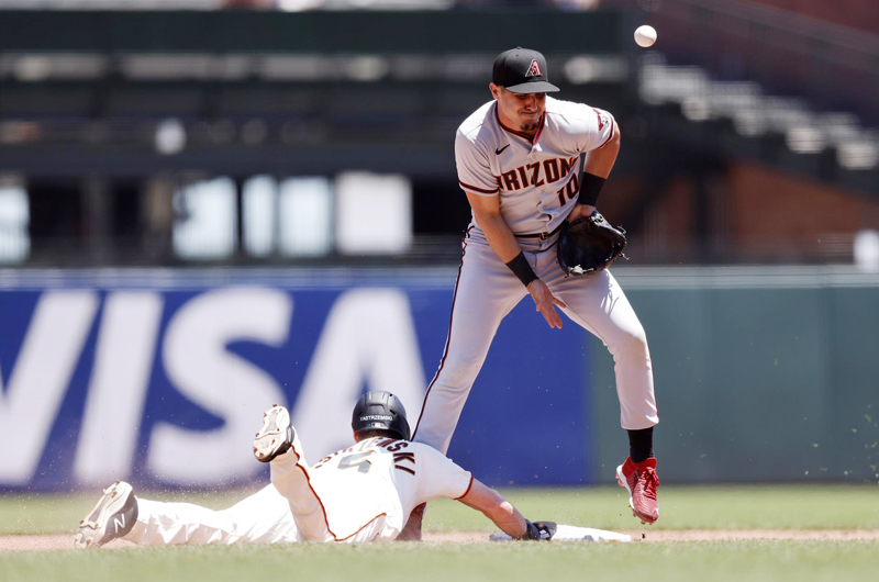 Los Medias Blancas firman por una temporada al mexicano Josh Rojas