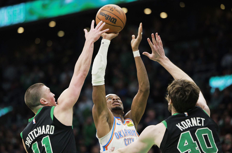 Los Thunder sellan el billete para los ‘playoffs’, Bridges rescata a NY sobre la bocina