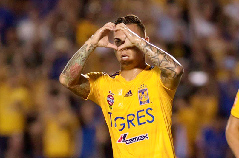 El chileno Vargas sale de Tigres para viajar a Brasil con el Atlético Mineiro
