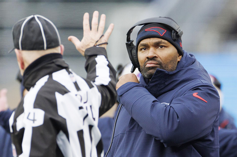 Los Patriots despiden a su entrenador Jerod Mayo luego de una campaña perdedora