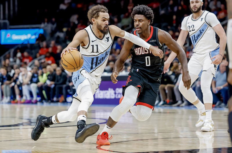 Los Rockets siguen volando y los Lakers caen con estrépito ante los Sixers 