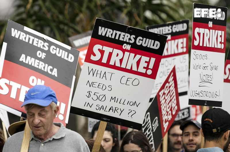 Guionistas de EEUU esperan que negociación de Sindicato de Directores presione a estudios
