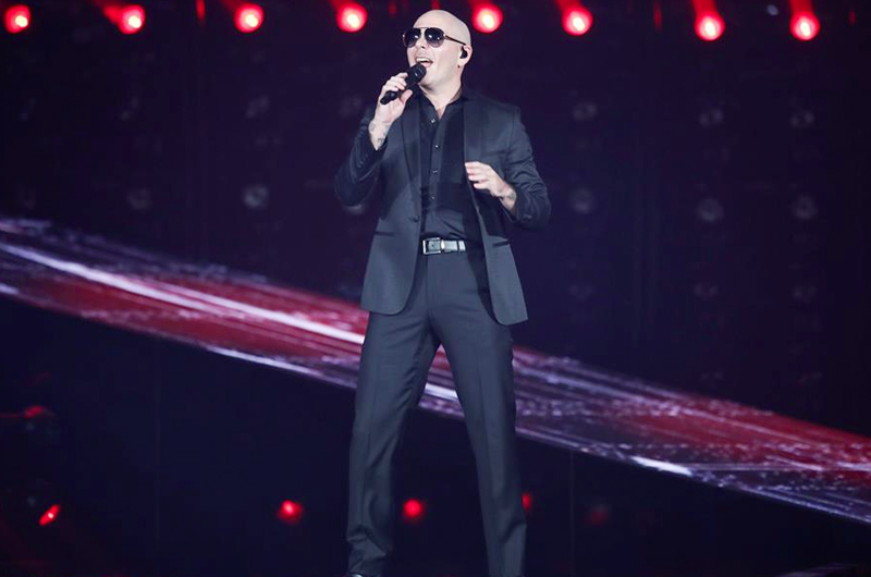 Pitbull dará dos conciertos en una plataforma digital 