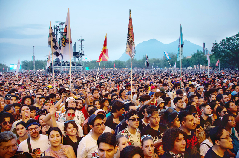 La estelar Gloria Gaynor llega a festival en norte de México en día de cierre