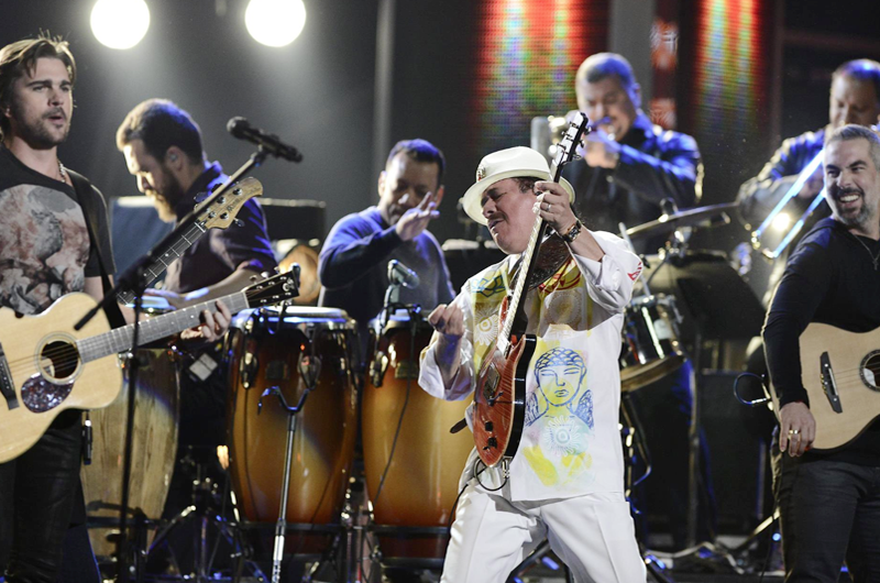 Carlos Santana recibirá el Premio Leyenda de la Fundación Herencia Hispana