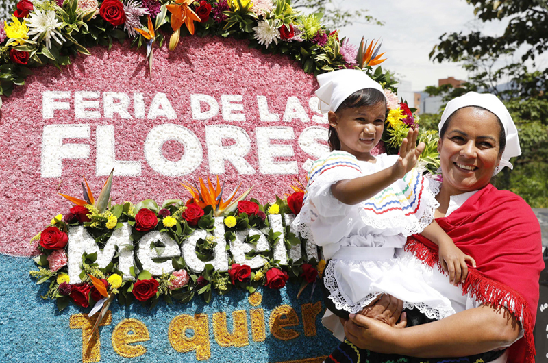 Medellín se viste de jardín para recibir 50.000 turistas en la Feria de las Flores