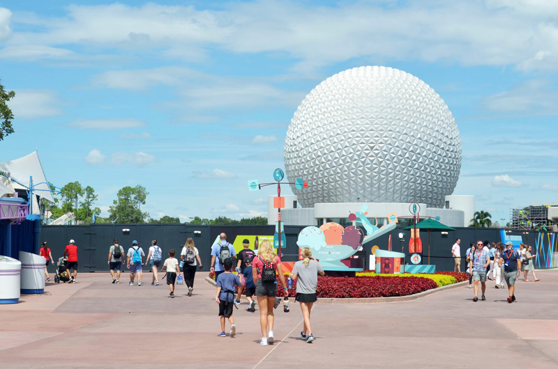 Ofrecen a Disney reubicar sus parques en Texas ante disputa con Florida 