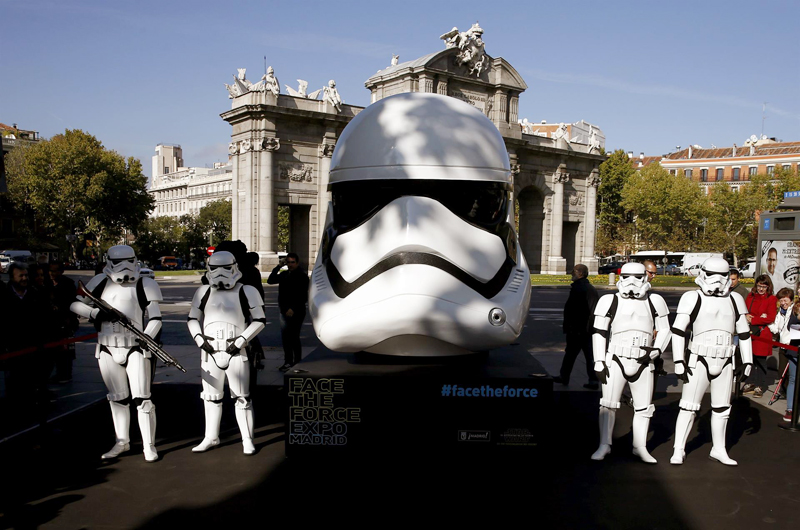 Hotel de atracción Star Wars de Disney abre las puertas a precio 