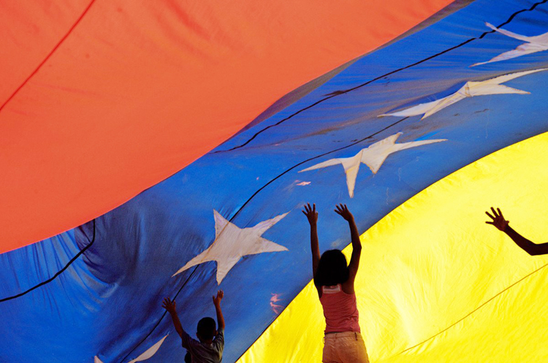 Opinión: Cómo sacar al tirano... Por fin, una salida en Venezuela