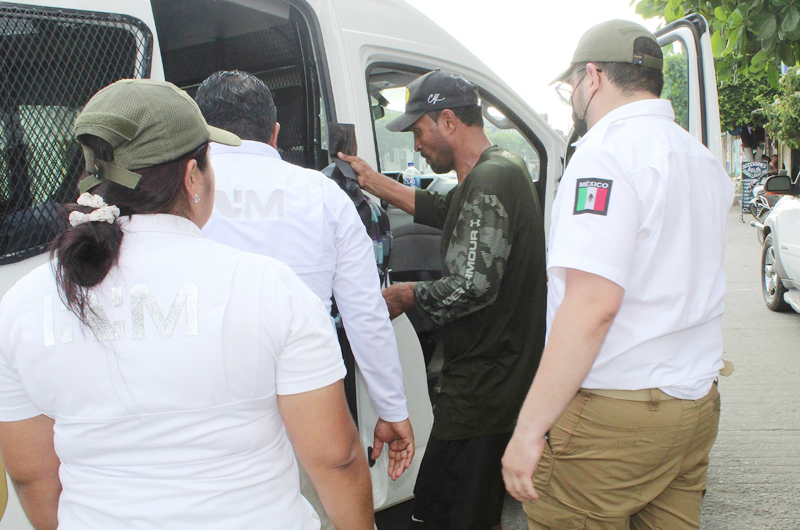 Agentes detienen en redadas a migrantes en ciudad mexicana de Tapachula