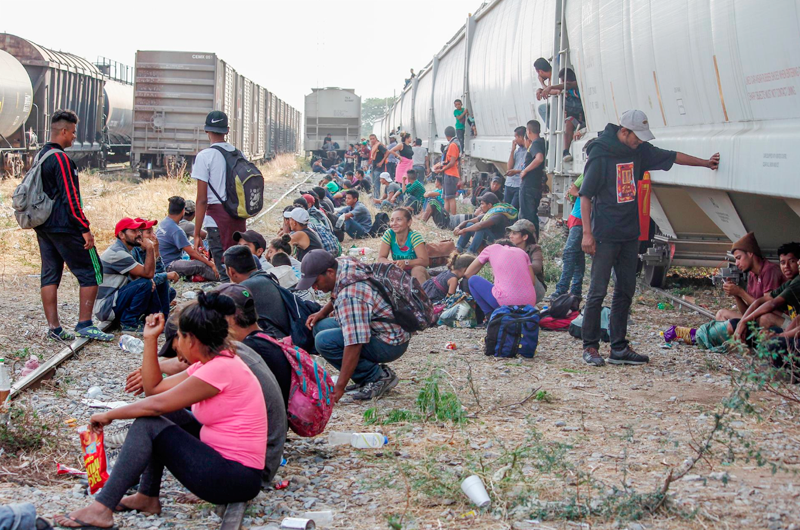 Migración de México intercepta a casi 2 mil indocumentados en un día
