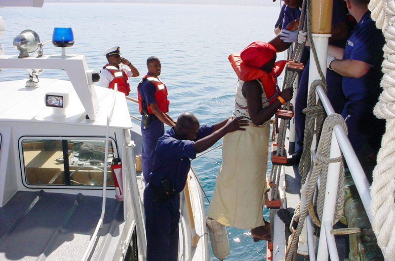 Guardia Costera repatria 44 inmigrantes a R. Dominicana tras intentar entrar a Puerto Rico 