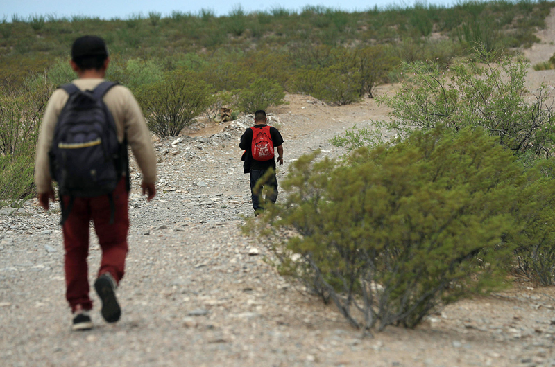 Los operativos en la frontera México-EEUU empujan a los migrantes a cruzar por el desierto