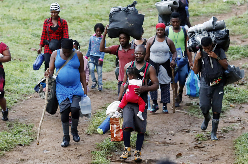 Panamá cierra tres pasos de acceso en el Darién para “canalizar” el flujo de migrantes