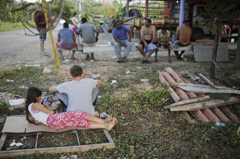 Al menos 180 migrantes tomarán un barco en Panamá en su viaje de retorno hacia Suramérica