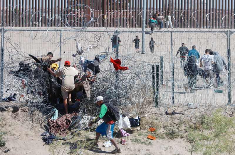 EEUU informa de bajada del 85% de los cruces fronterizos en primeras dos semanas de Trump 