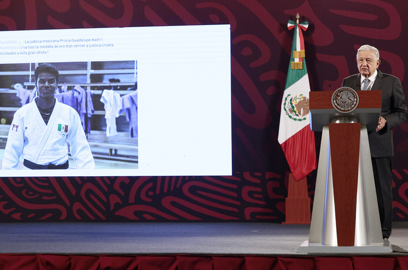 López Obrador felicita a la judoca mexicana Prisca Awiti por su histórica medalla