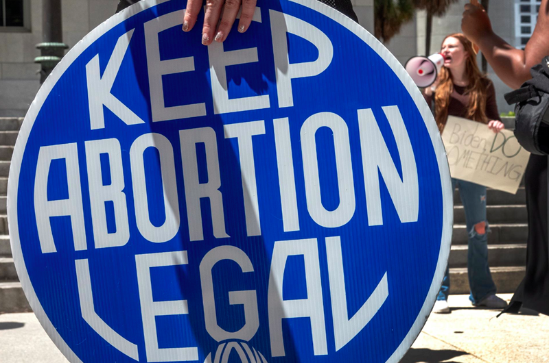 Kansas, el primer estado de EE.UU. que ratifica el derecho al aborto en un referéndum
