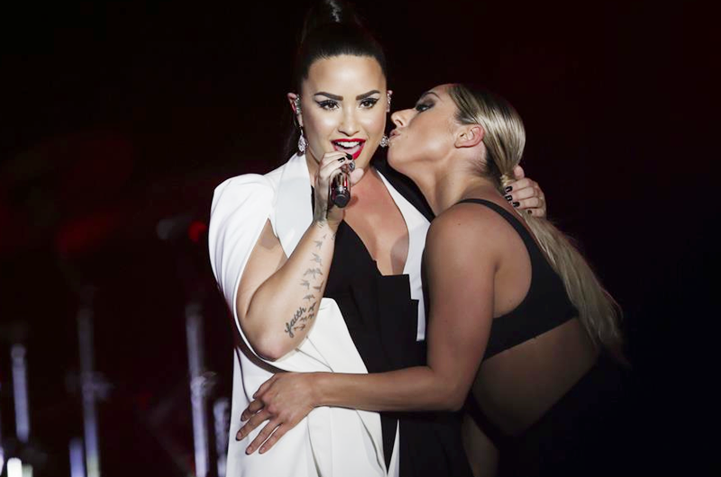 Demi Lovato no deja rincón de su vida sin revelar en sus últimas confesiones