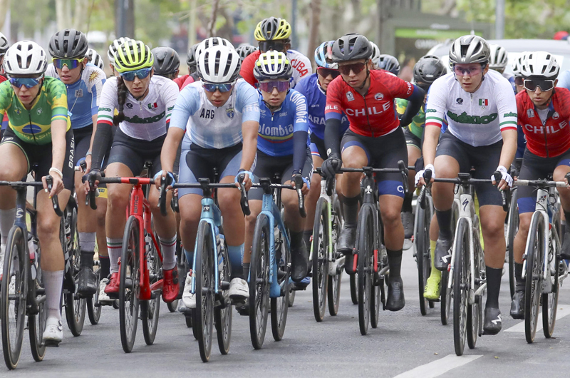 La ecuatoriana Miryam Núñez gana plata en ciclismo en ruta y avanza por su sueño olímpico 