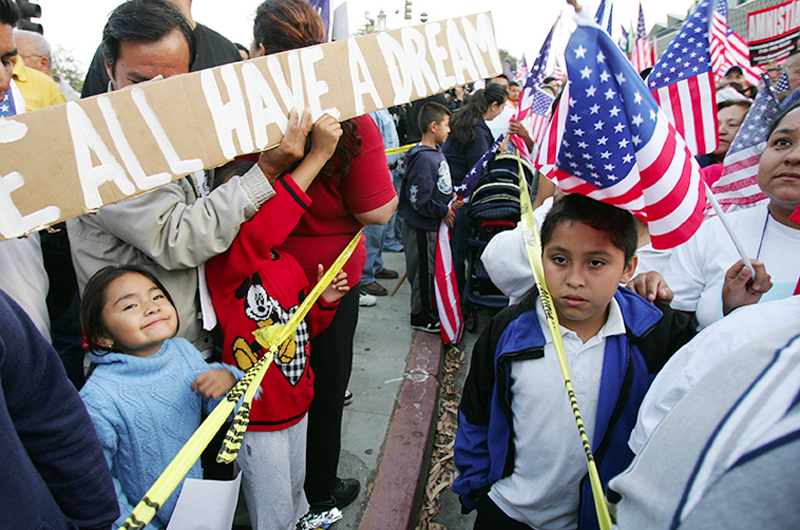 Decepciona que EUA reúna menor cifra de niños inmigrantes con sus padres