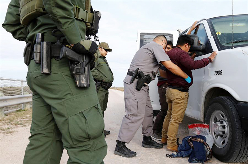 Las deportaciones exprés empujan a miles a jugarse la vida en la frontera