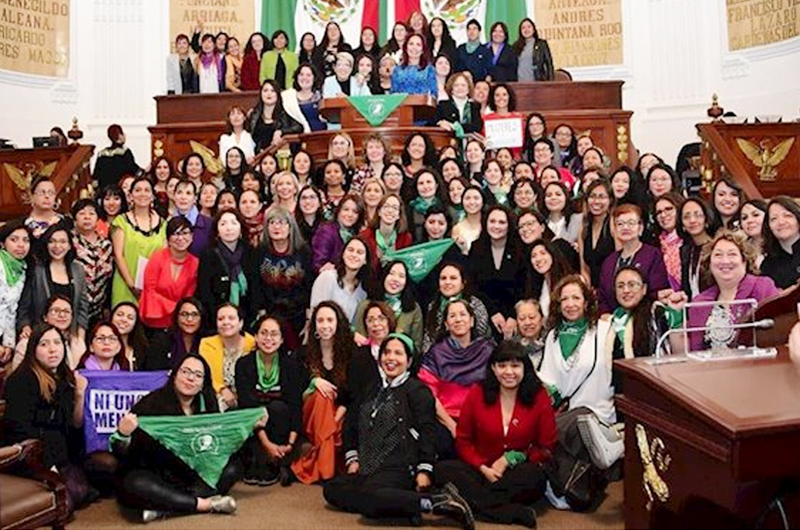 En enero se abre convocatoria para Parlamento de Mujeres de la capital