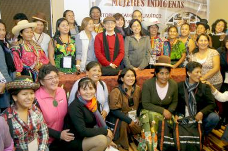 Mujeres indígenas, aliadas en el combate al cambio climático 