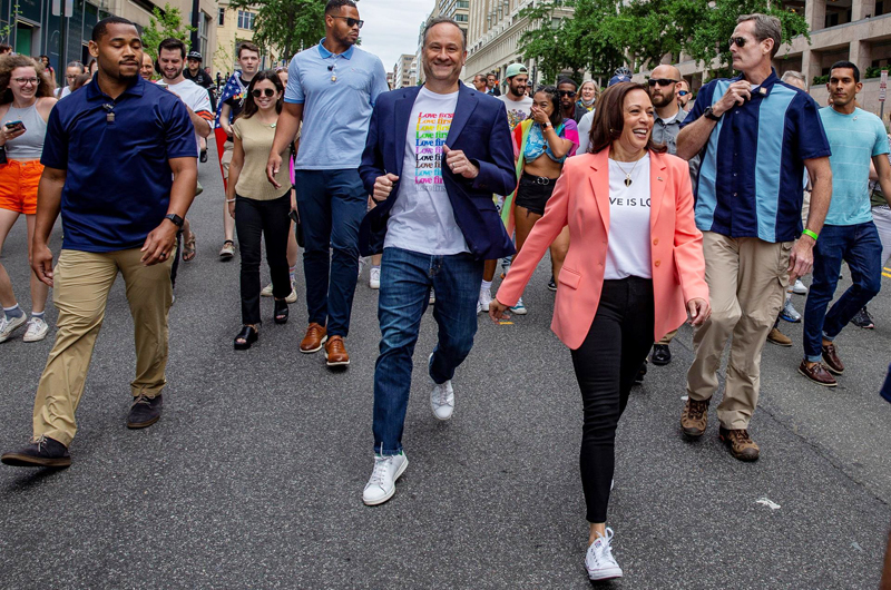 Kamala Harris se suma a una marcha por el orgullo LGBTQ+ en Washington