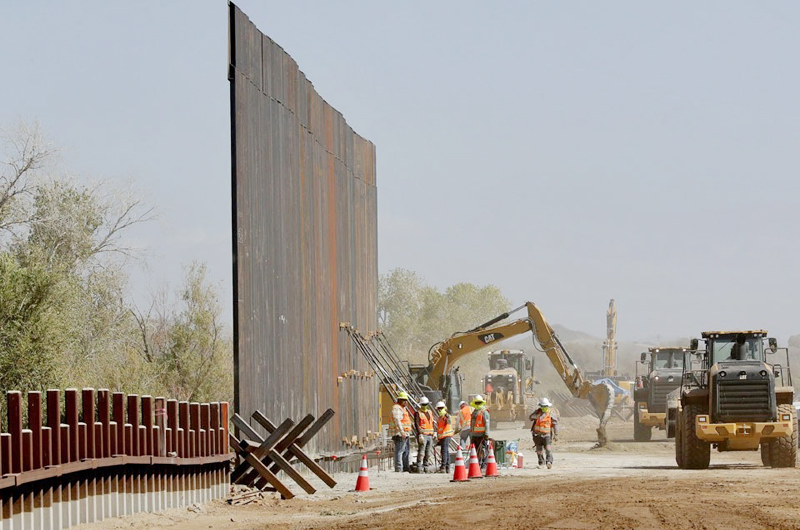 A pesar de la orden de Biden avanza la construcción del muro de Trump 