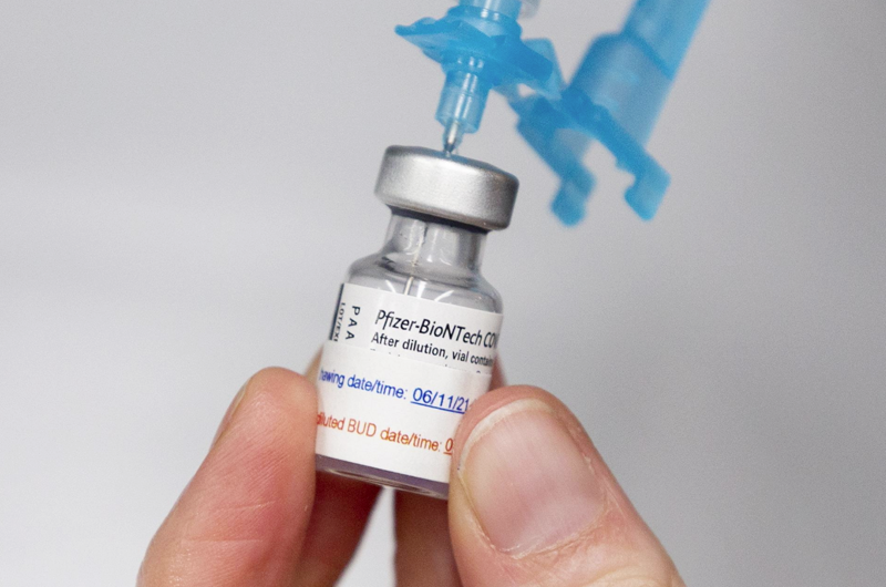 EEUU ordenará vacunarse contra la covid-19 a todos sus soldados en activo