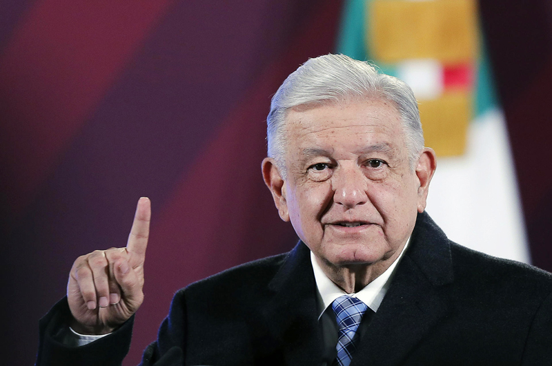 López Obrador acepta la renuncia del ministro del Supremo que apoya a Sheinbaum